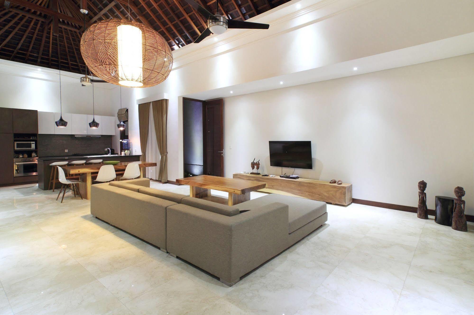 Bale Mandala Villas Senggigi Exterior photo