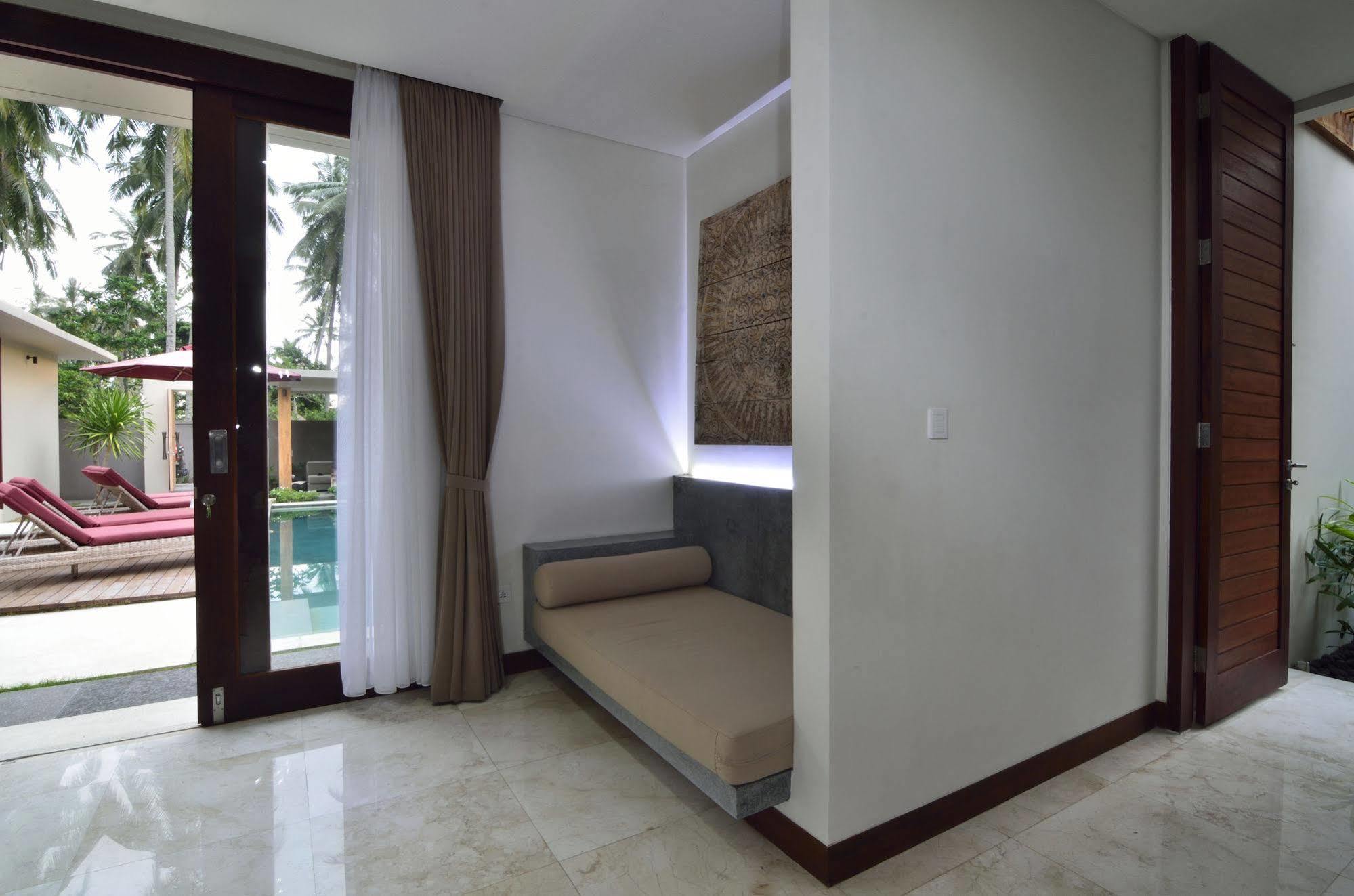 Bale Mandala Villas Senggigi Exterior photo